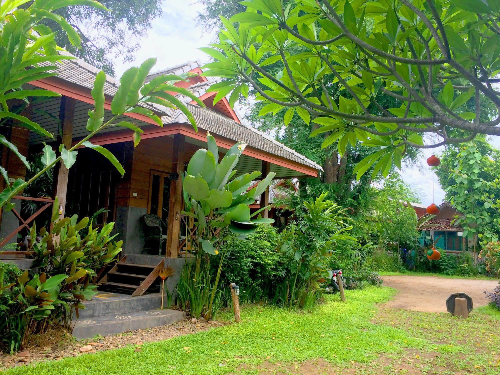Sawasdeepai River Resort Ngoại thất bức ảnh