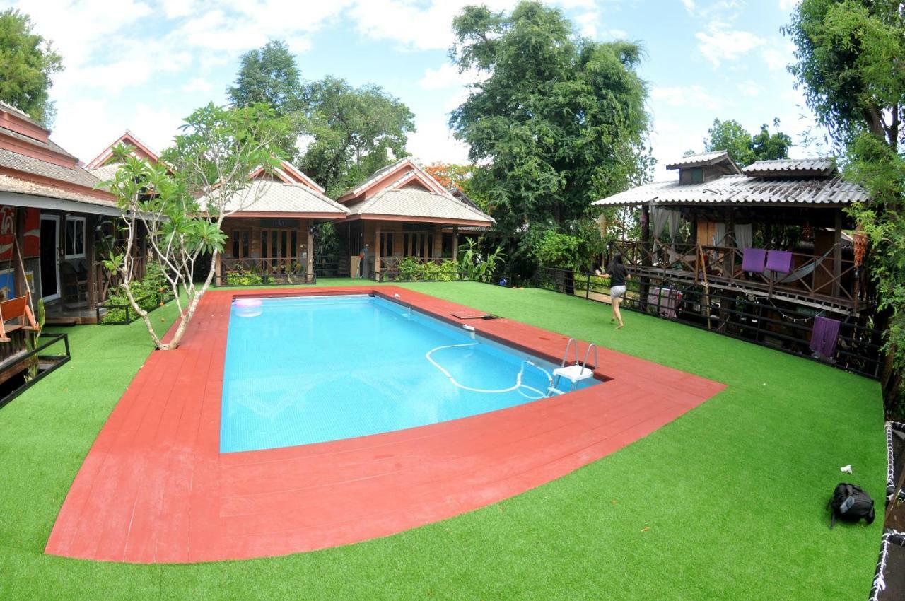 Sawasdeepai River Resort Ngoại thất bức ảnh